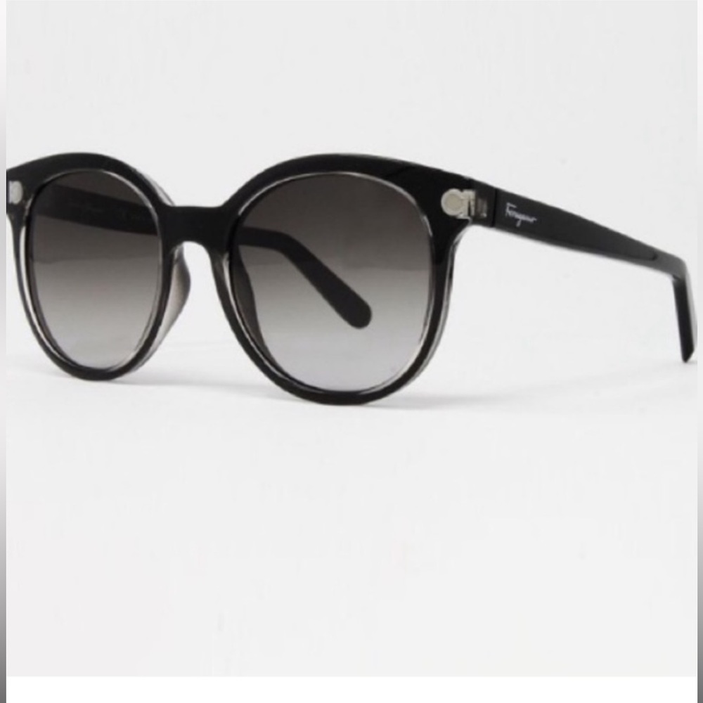 BNWT Salvatore Ferragamo sunglasses
